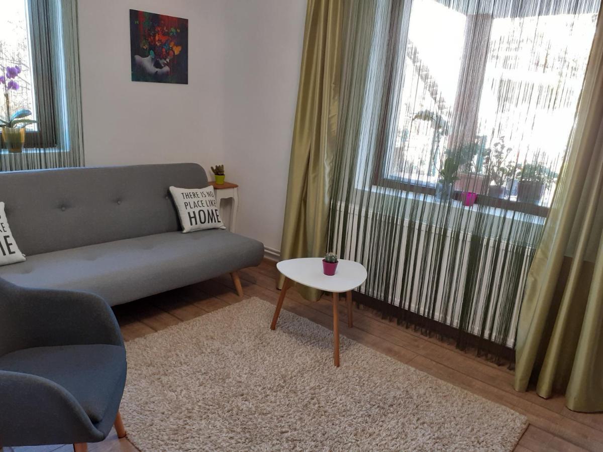 R-House Apartment Brasov Exterior photo